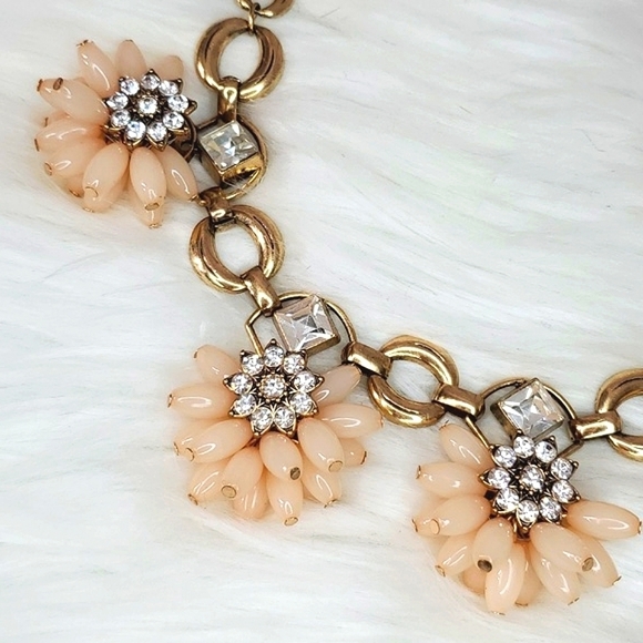 Vintage Inspired Rhinestone Peach Beaded Floral Chunky Chain Necklace Adjustable - Picture 8 of 8